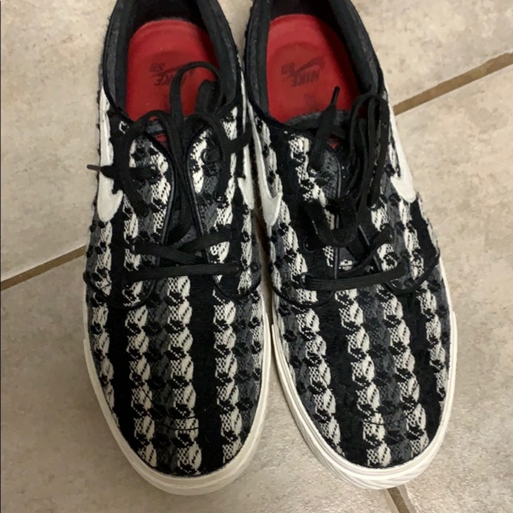 Men’s Nike Stefan Janoski SB shoes sz 10